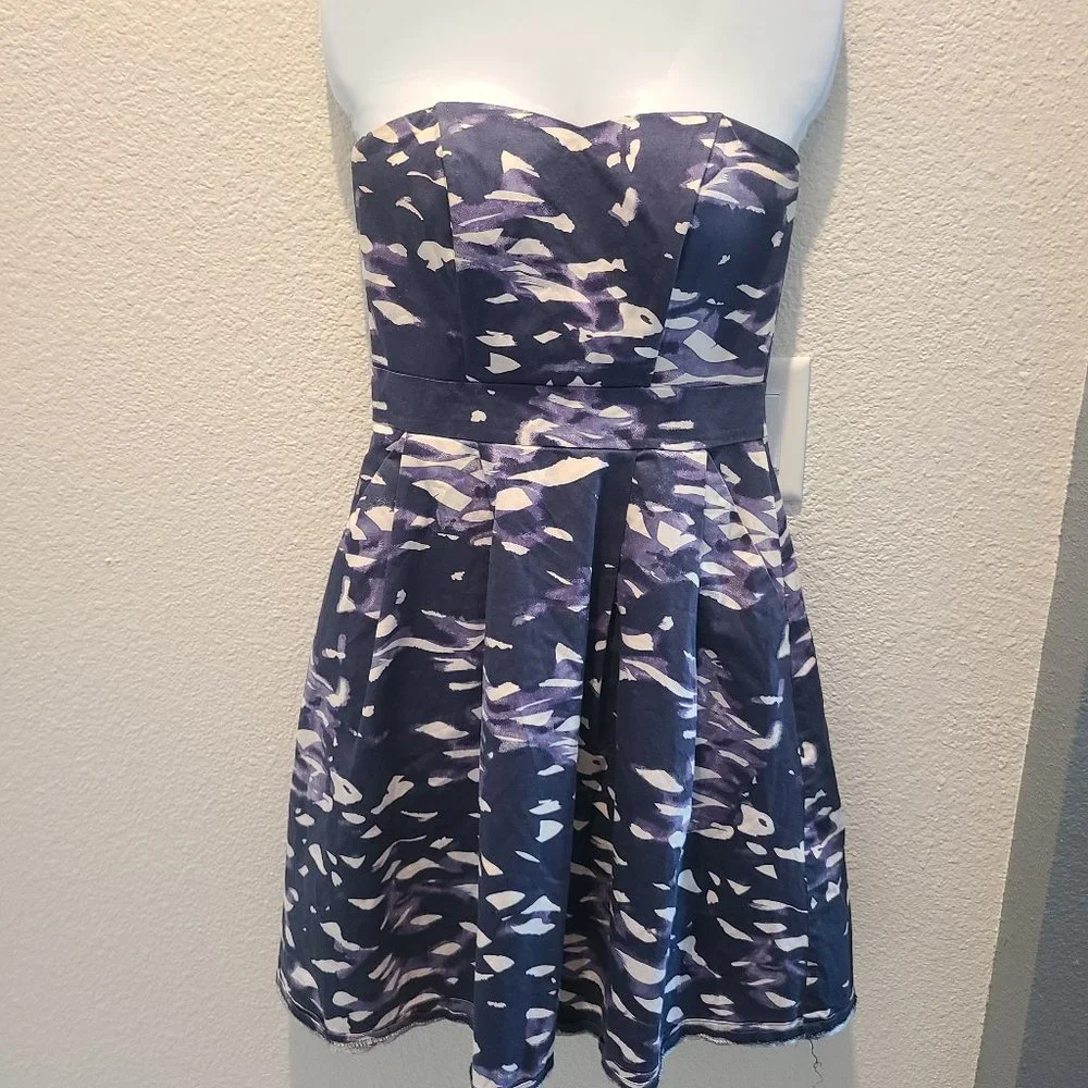 H&M women's strapless halter top pleated dress blue purple and white size 6